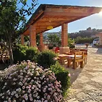 Josana Σαράντα