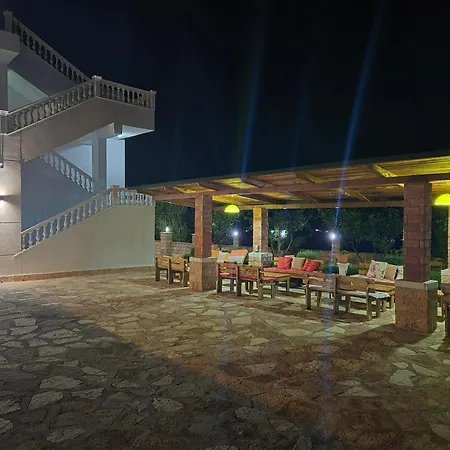 Josana * Sarande