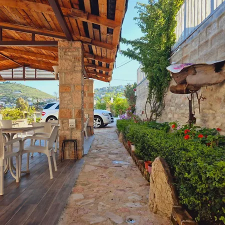 Josana Guest house