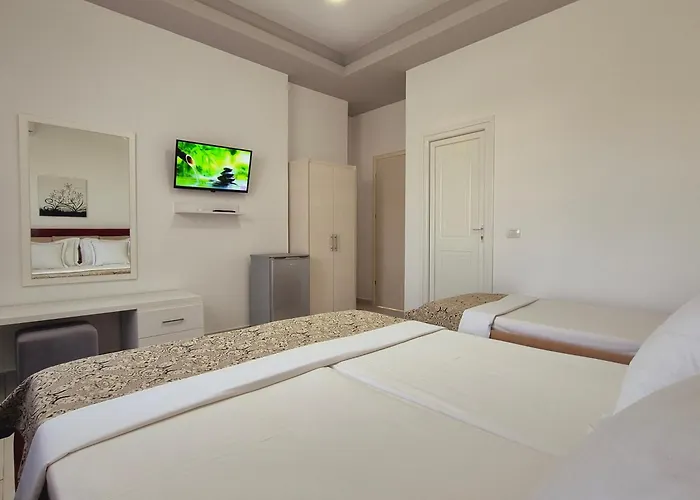 Josana Pensión Sarandë